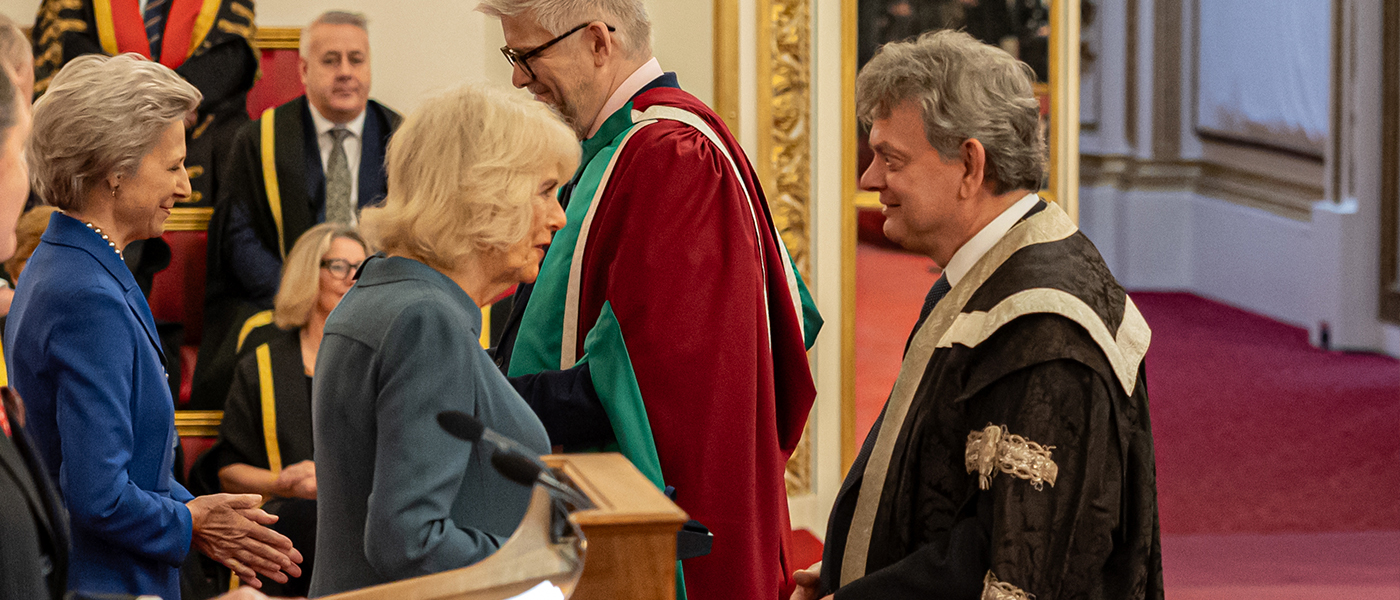 burns supper at buckingham palace princess Camilla and Anton muscatelli