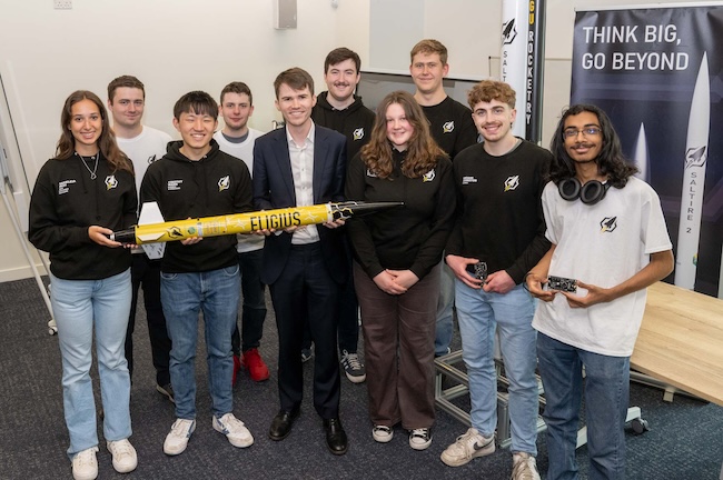 Paul Sweeney MSP and Gordon McKee MP visit the ARC to learn more about space research