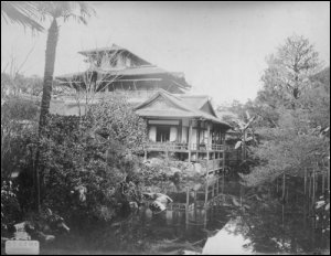 A photograph of a shrine in Kyoto, c1880. Henry Napier, grandson of Robert Napier, toured Japan, kept a diary and took photographs of his visit. (GUAS Ref: DC 90/4/2/3. Copyright reserved.) 