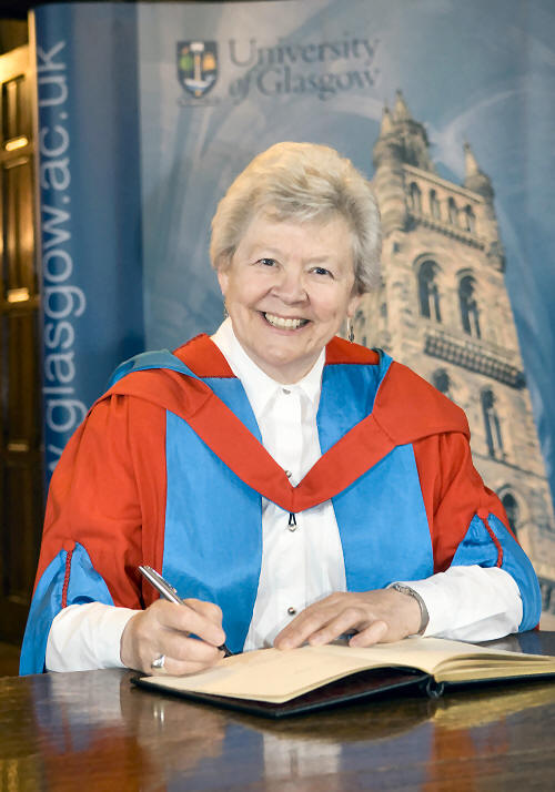 Jean Redpath awarded DMus 2009