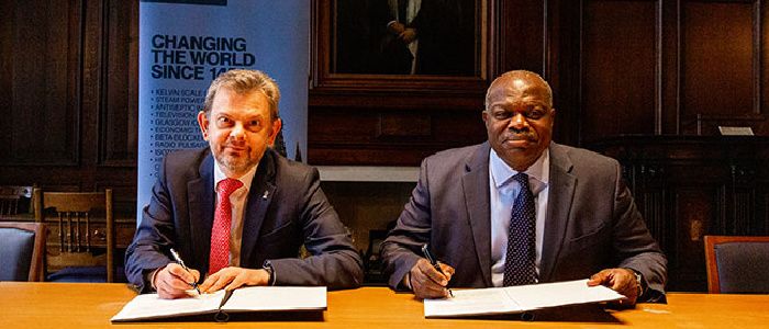 Professor Sir Anton Muscatelli and Professor Ernest Aryeetey, Secretary General of ARUA, signing MoU, February 2020.