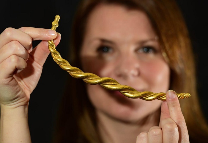 Viking Gold Arm Ring, AD 866 to1066 by Anthony Chappel-Ross